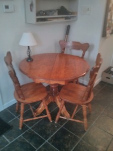 Oak kitchen table