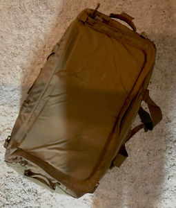 Rolling Duffel Bag - Sandstone