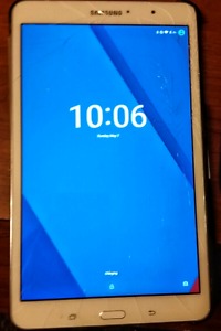 Samsung Tab Pro 8.4 (Cracked screen)