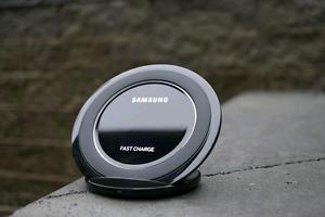 Samsung Wireless Fast Charging Stand