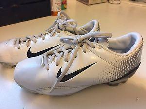 Youth Nike Soccer Cleats - Size 2.5