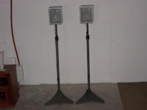 adjustable speaked stands with speakers