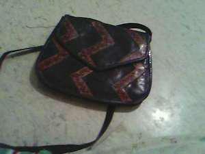 nice little purse/bag,