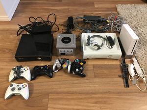 2 Xbox 360 consoles, Gamecube and Wii console with 46