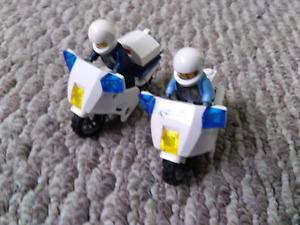 2 lego police bikes