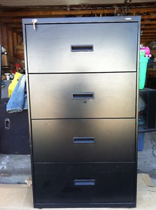 4-Drawer lateral Filing Cabinet. With keys. legal and letter