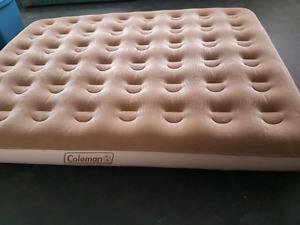 Air mattress (queen size)