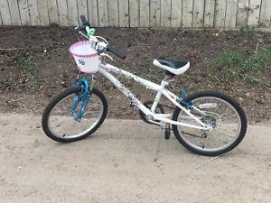 Almost new girls' bicyclefor sale