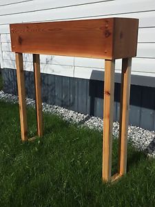Cedar planter box