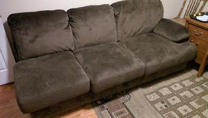 FREE One-Armed Love Seat (Like New) MUST PICK UP
