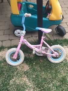 Girls bike