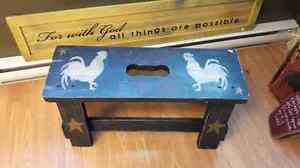 HANDMADE ROOSTER/FARM BENCH NEW
