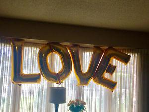 Hellium balloon LOVE sign!!