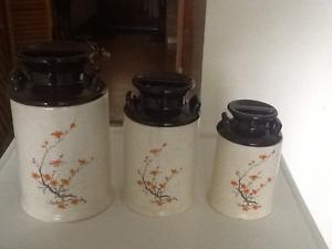 KITCHEN CONTAINERS