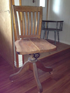 Oak Steno Chair