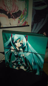 PS4 with custom Miku decal and 480gb hdd