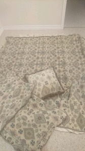 Queen size duvet cover and set