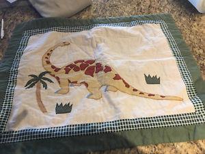 Quilted dinosaur bed set