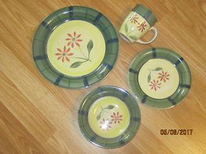 Set of Home Discovery dishes