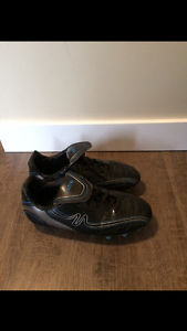 Soccer cleats size 5.5