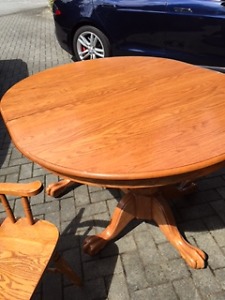 Solid Oak pedestal table