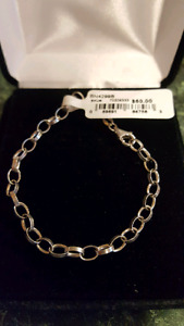 Sterling silver bracelet. 7 inch