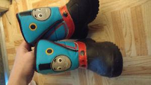 THOMAS. BOOTS SIZE 6 &SMART FIT SNEAKERS SIZE 6 W TODDLER