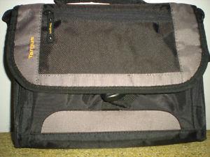 Targus laptop computer travel case 12''