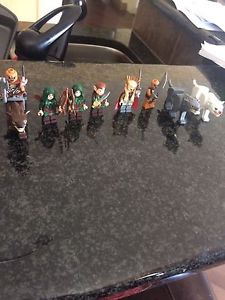 The Hobbit Lego Figures (6 Figures and 3 wolves)