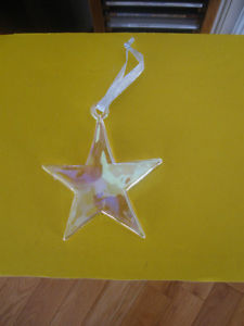 UNUSUAL SPARKLY OPALESCENT HANGING STAR