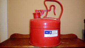 Vintage 1Gal. Safety gas can