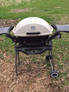 Weber Q200 BBQ