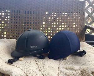 2 black Troxel riding helmets - S/M - 40$ each or 70$ for