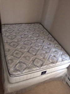 2 queen mattress and boxspring sets