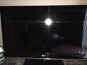 32" led LG TV for sale
