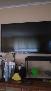 40" LED haier no remote with wall mount