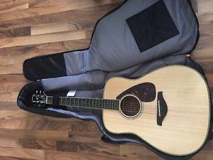 Acoustic Yamaha FG720S + Softshell case