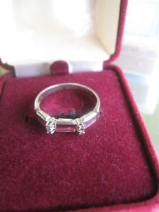 BEAUTIFUL OLD VINTAGE 10K WHITE GOLD WEDDING BAND with