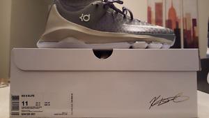 Brand New DS Nike KD Elite 8 size 11 with box