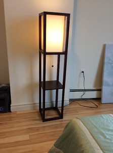 FLOOR LAMP excellent condition