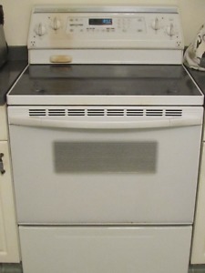 Kitchen Aid ceramic top stove