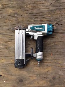 Makita 18g nailer