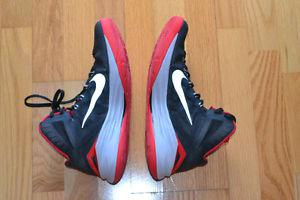Nike Hyperdunk Basketball Shoes (size11)