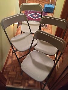 Set of 4 plastic chairs card table folding