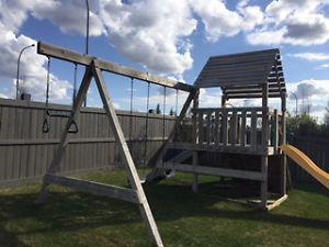 Swing and play set