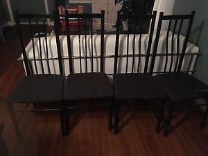 Wanted: 4 Black Metal Chairs