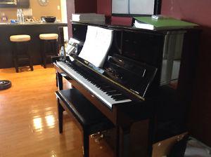 Yamaha Piano - Excellent Condition