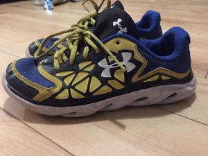 Youth Under Armour sneakers size 5