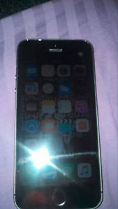 iPhone 5S 4 days brand new!
