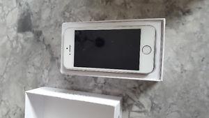 iPhone 5s new condition in box all accessories unlocked